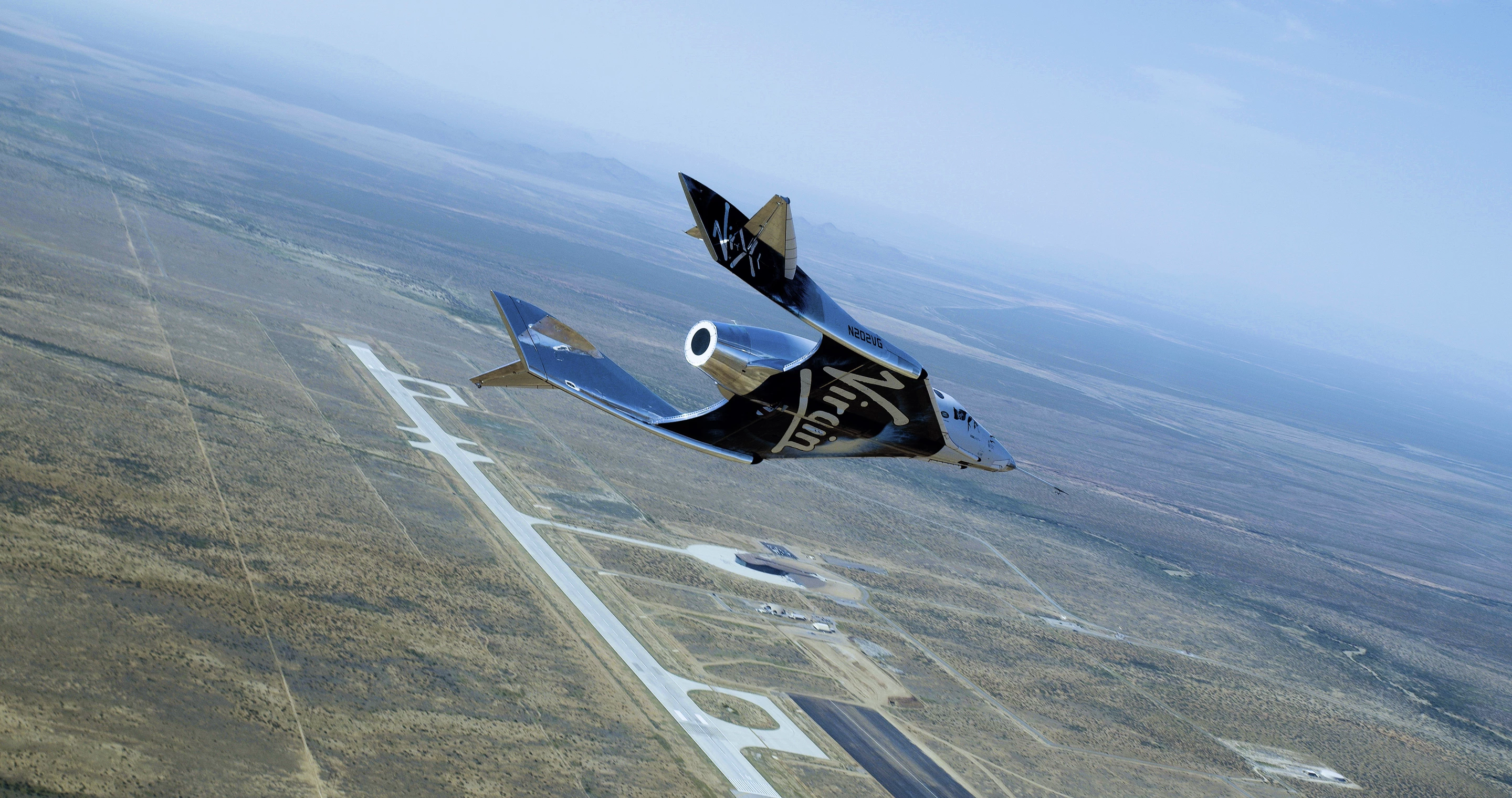 Virgin Galactic's spaceplane glides over New Mexico