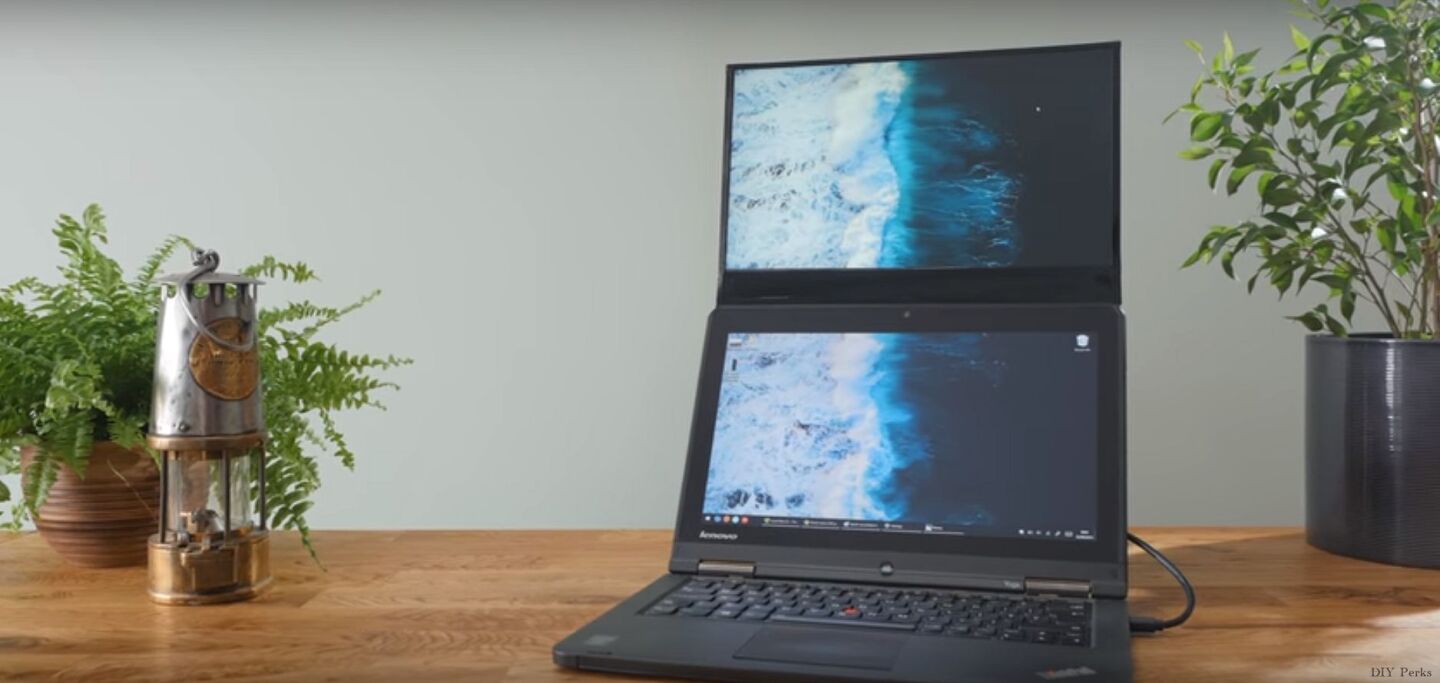 DIY second screen gives laptop productivity boost