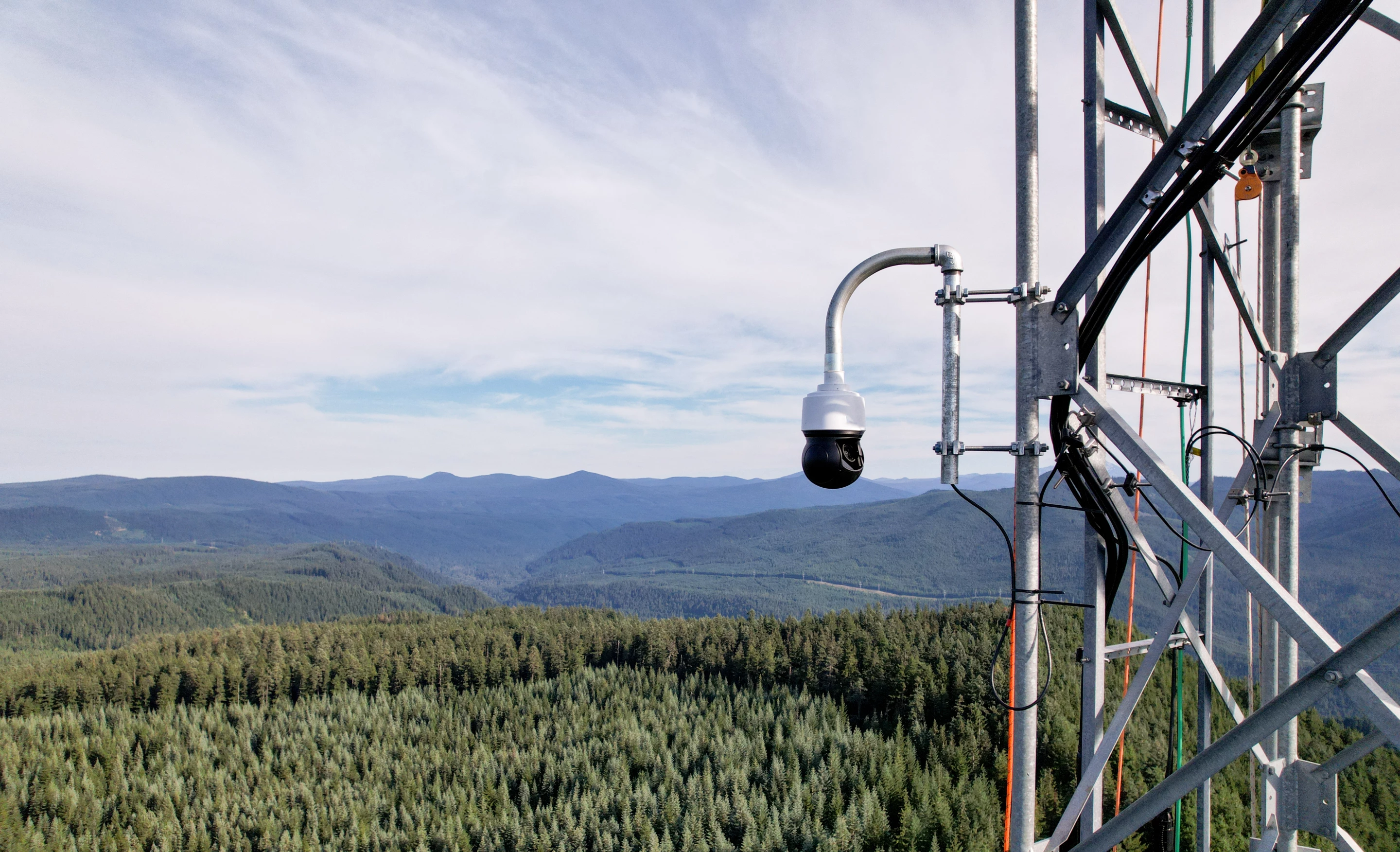 These high-definition cameras can monitor up to 10 miles in all directions