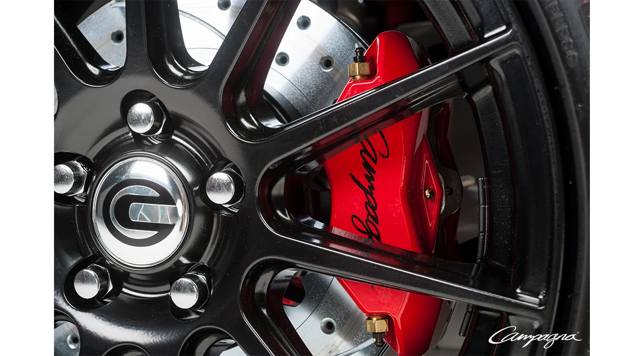 The 20th Anniversary Limited Edition T-REX features what is described as Campagna’s newest and best braking system
