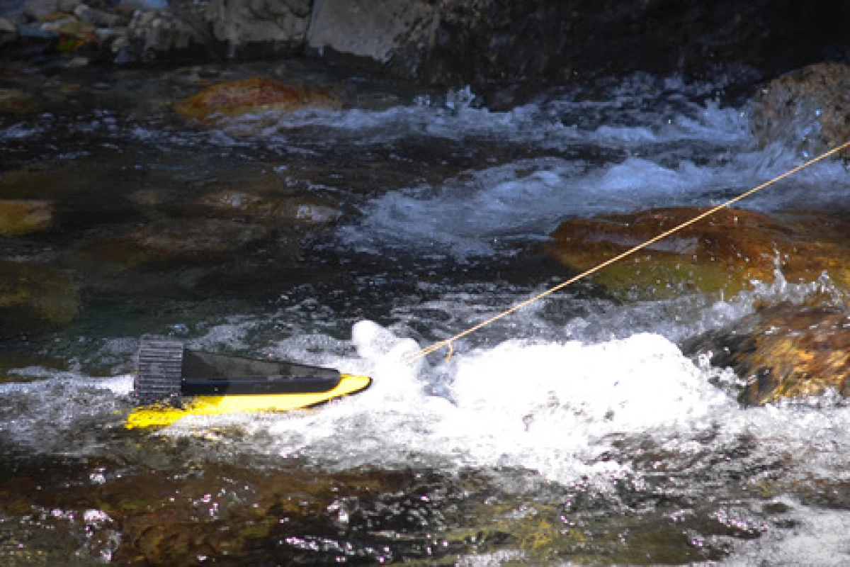 The HydroBee generates electricity using the current of a stream or river