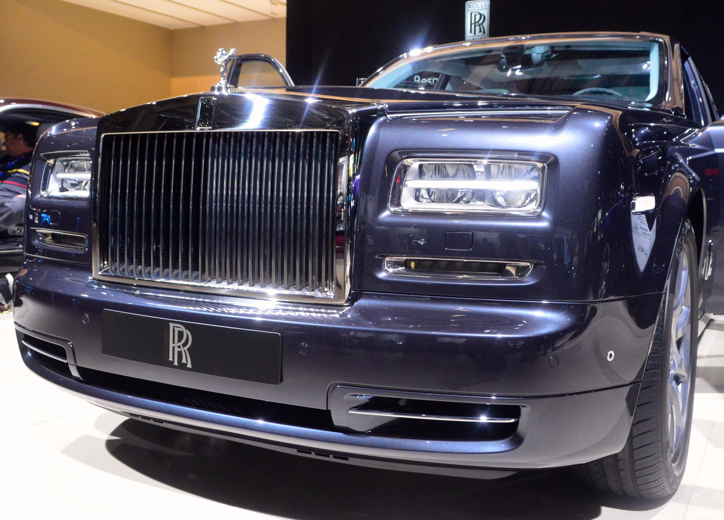 Rolls reveals another Bespoke Collection model, the Phantom Metropolitan Collection, in Paris (Photo: C.C. Weiss/Gizmag)