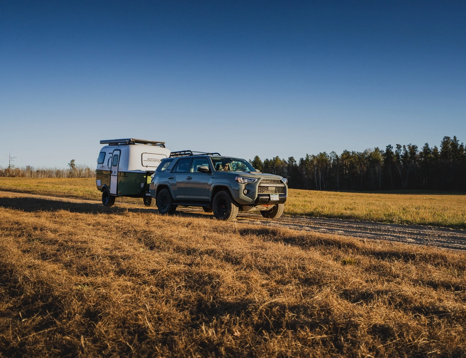 The Toyota 4Runner and Scamp X look like a perfect tandem