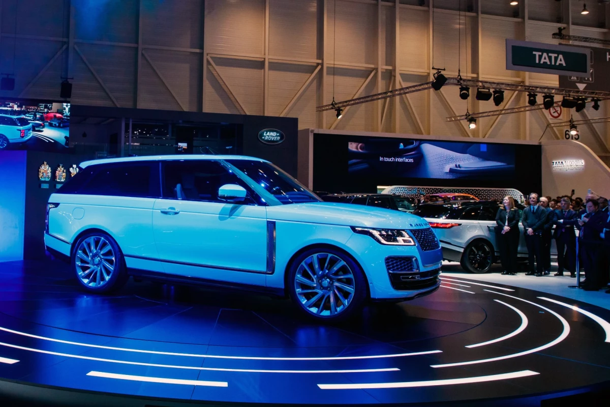 The SV Coupé made its debut at the 2018 Geneva Motor Show