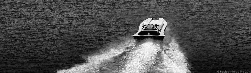 The Halo Intersceptor in its ocean cruiser configuration