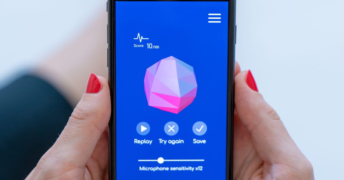 App turns smartphones into electronic stethoscopes