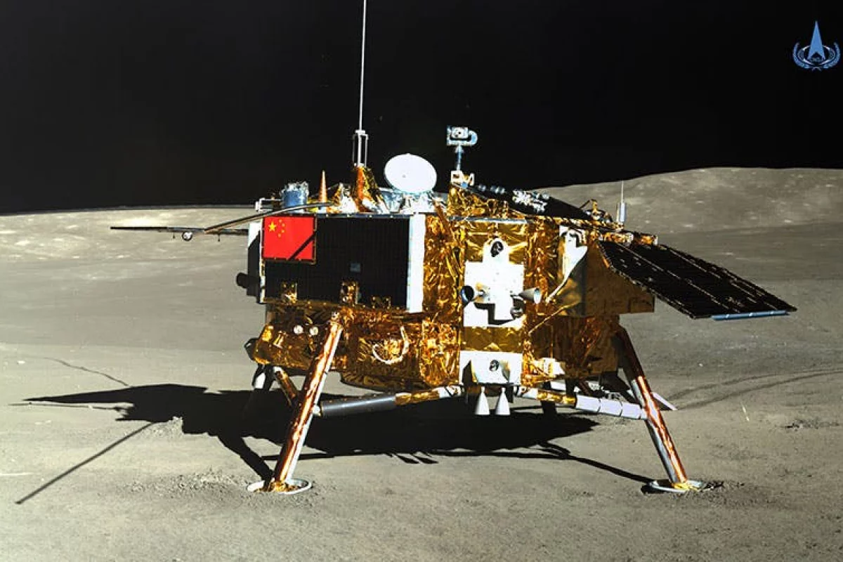 The Chang'e-4 lander, as seen by the Yutu 2 rover