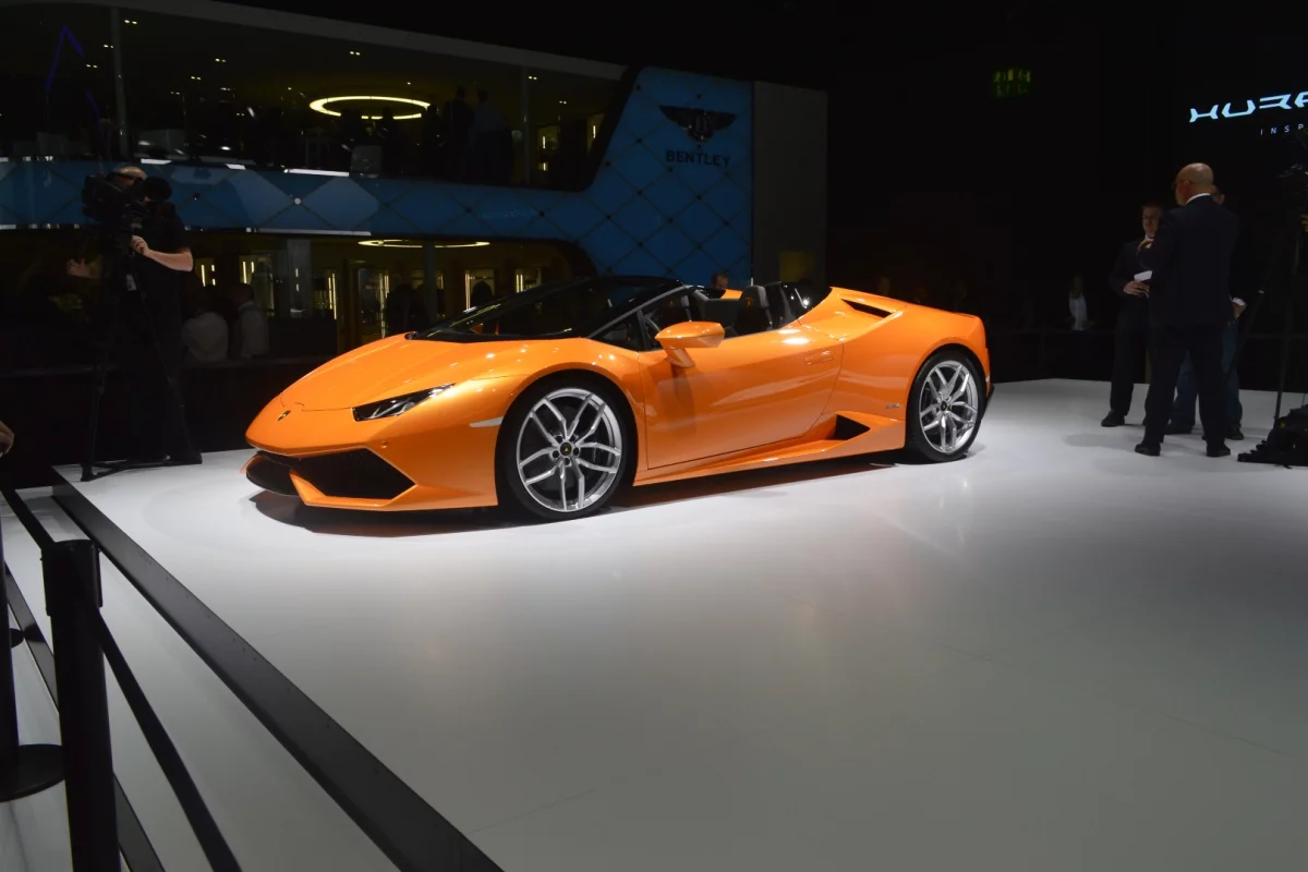 0-100 km/h in 3.4 seconds might sounds fast, but it's slower than both the car's main rivals