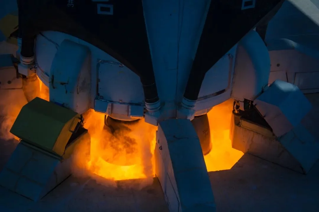 The ZQ-3 has methane-fueled engines
