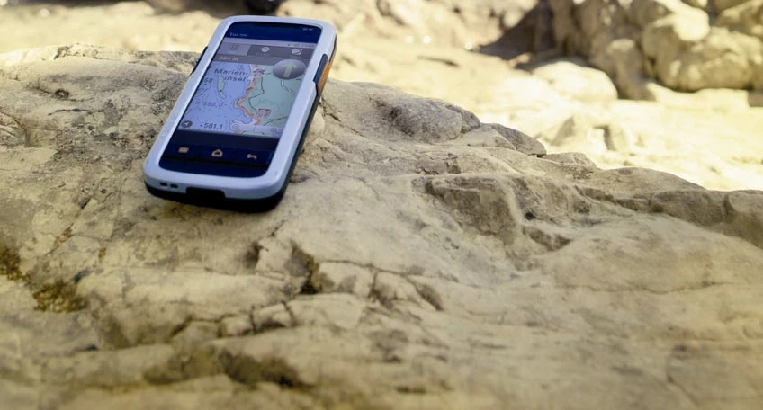 The Tak Wak tw700 GPS-smartphone-radio-buddy tracking system