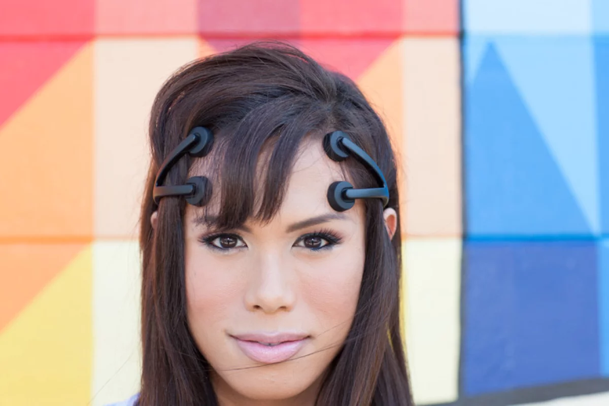 The foc.us gaming headset claims to improve a gamer's abilities by stimulating specific areas of the brain with a low electric current