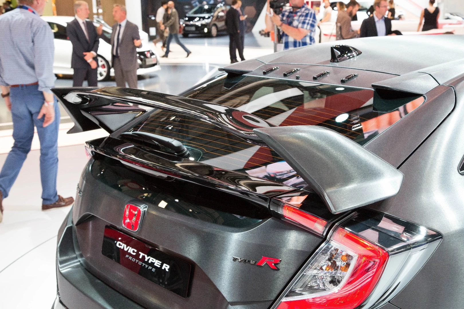 Honda goes all-out boy racer with Type-R Prototype