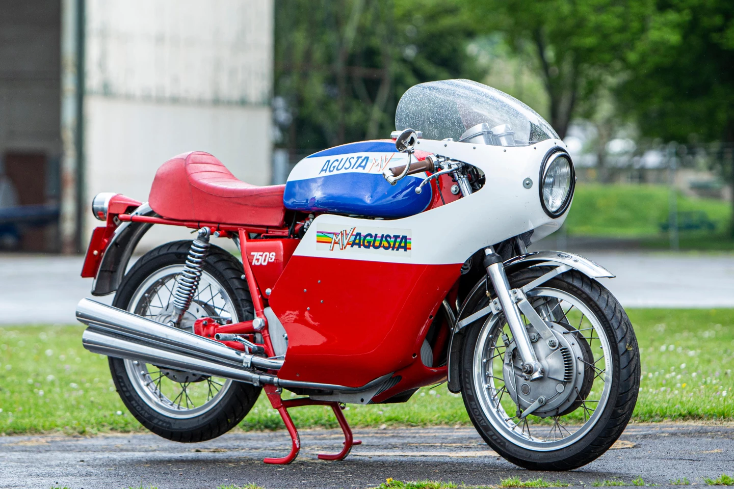 This 1973 MV Agusta 750S is estimated to sell for between $85,200 to $113,600 (£60,000 to £80,000) at Bonhams’ Three-day Summer Motorcycle Sale on 2-4 July, 2021