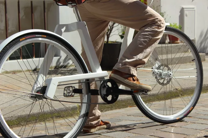 The M Bike has just a single chain stay on the drive side, and a single seat stay on the other