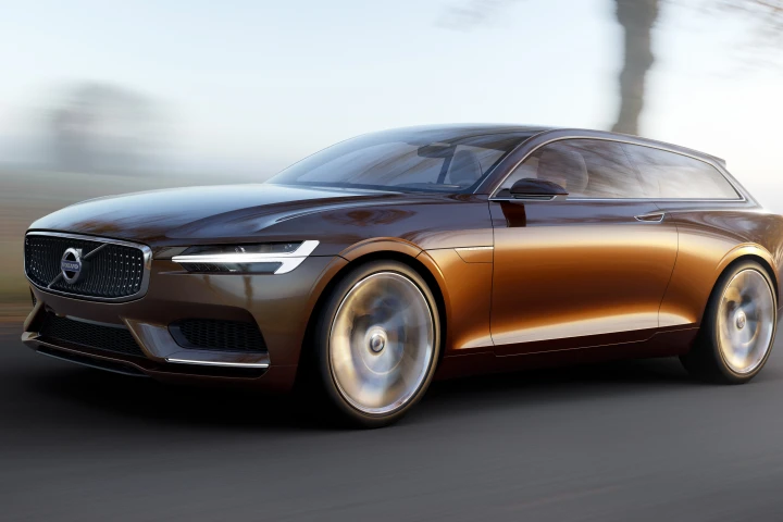 Beautifully proportioned, the concept’s decreasing roofline, low hoodline, short forward overhangs, fluid waistline treatments and narrowing cabin make for one stunning wagon