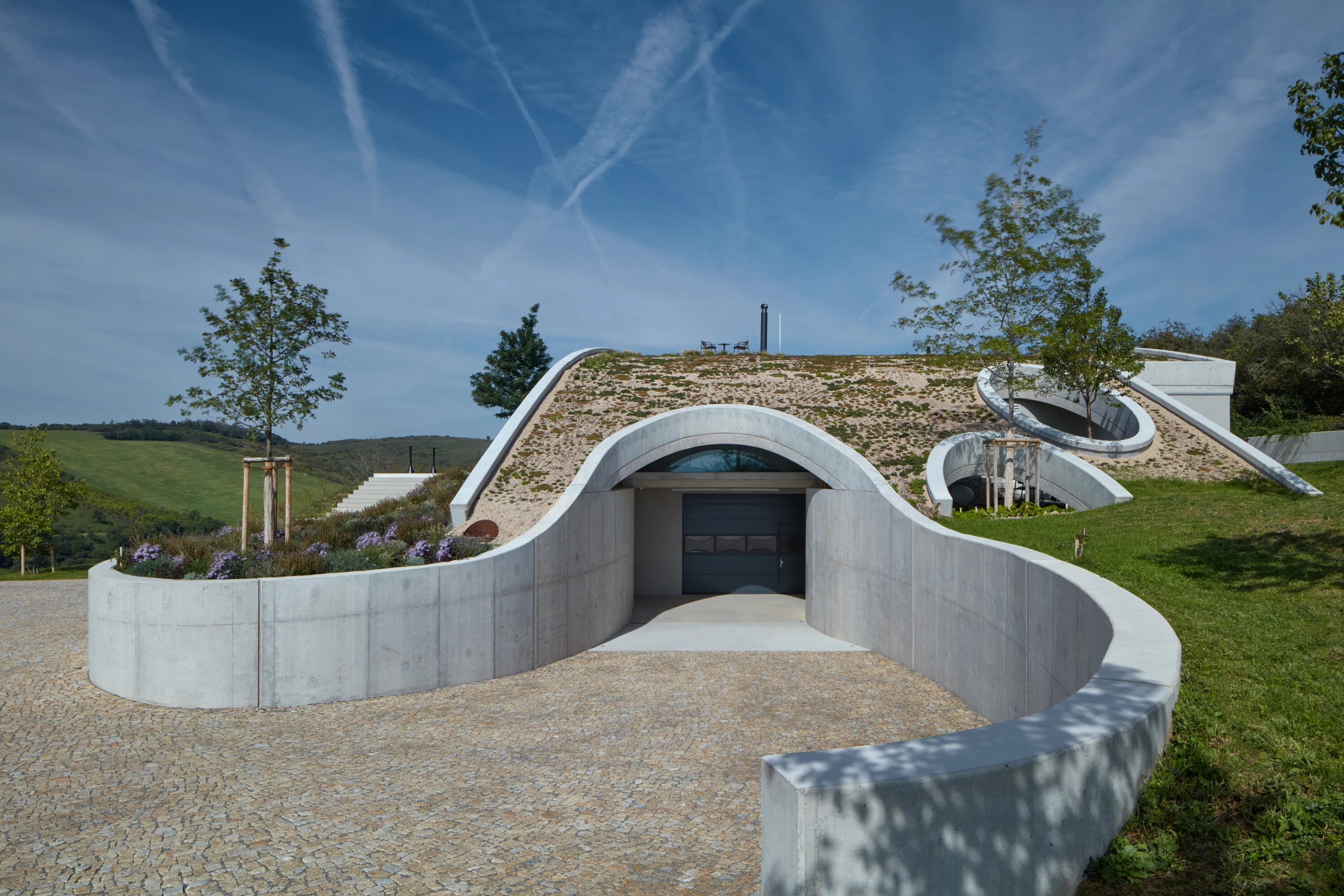 The Gurdau Winery features a rainwater collection system which is used to irrigate its extensive greenery