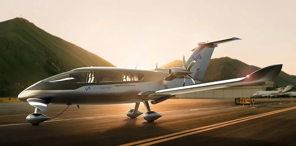 Cassio 330 has a hybrid electric propulsion system