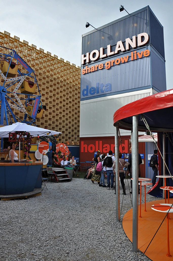 Instead of building a pavilion Holland opted for creating a fun outdoor festival