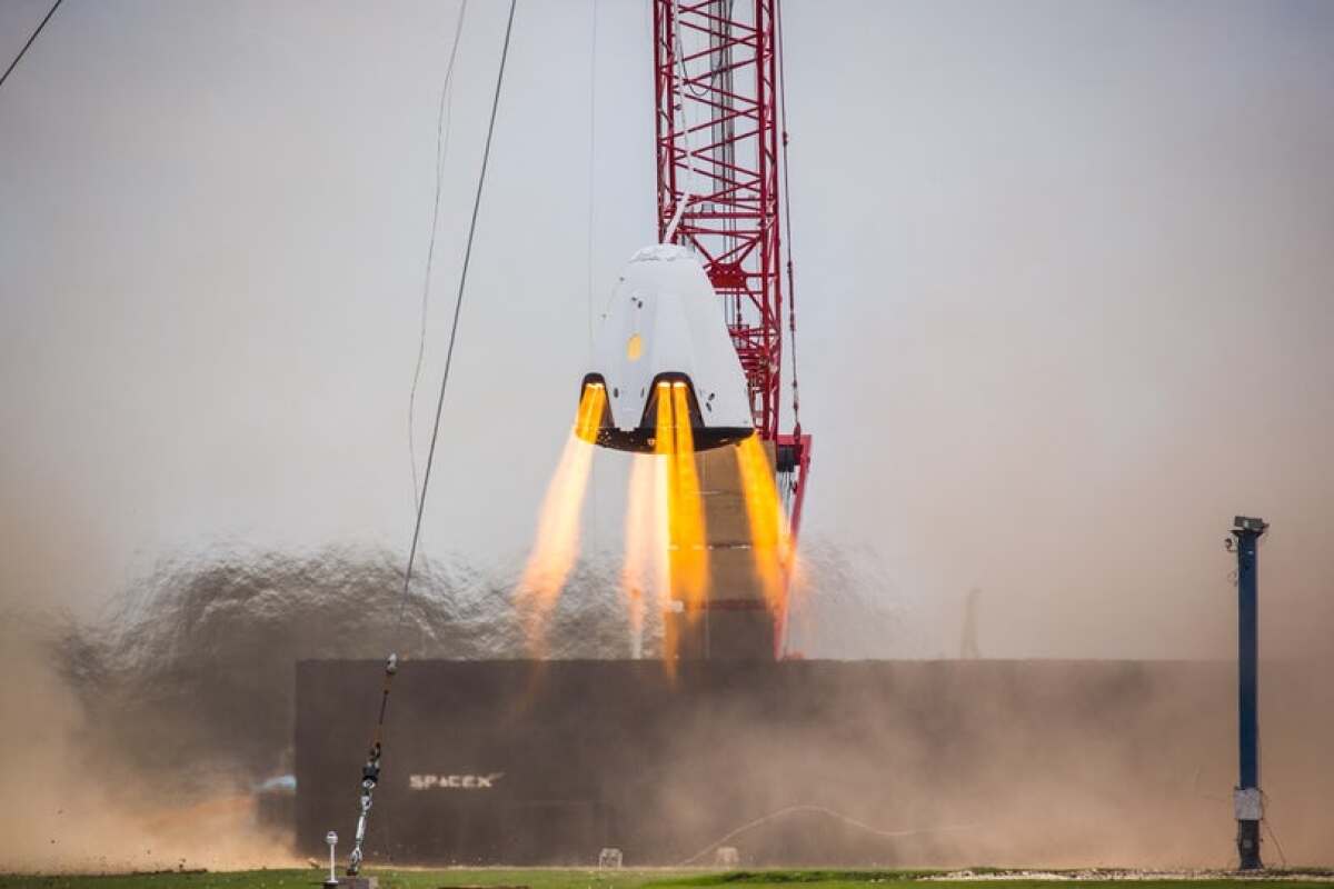 "Anomaly" may set back SpaceX manned mission timetable