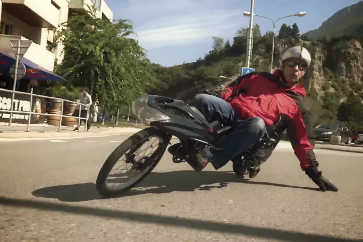 The Joystick Bike replaces the ubiquitous bicycle handlebars with – you guessed it – a joystick