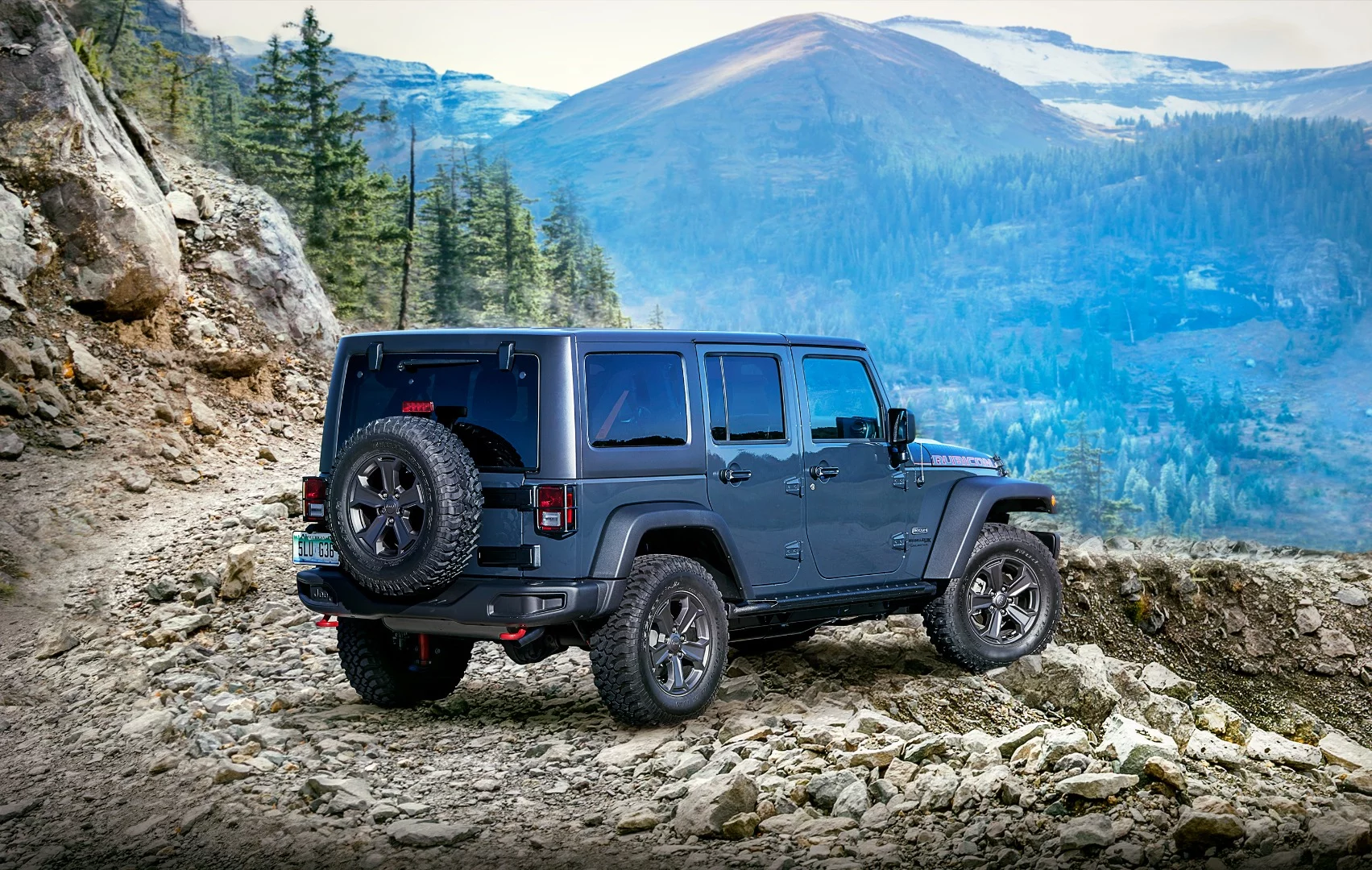 Another benefit of the 2018 Jeep Wrangler’s redesign is in approach, breakover, and departure angles