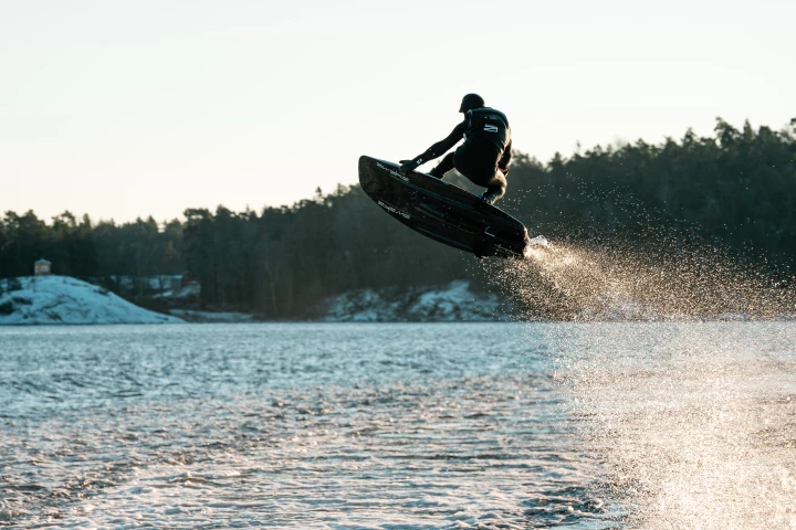 Awake says that the Rävik S 22 will allow users "to push harder, jump higher, turn sharper and ride faster"