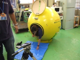 The floating Noah capsule is designed to be used in the event of earthquakes or tsunamis (image from New Cosmopower)