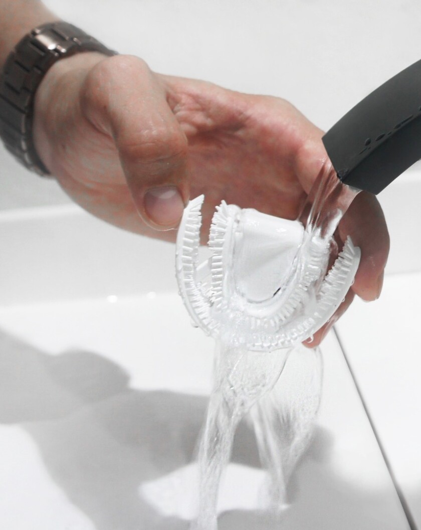 The waterproof device can be rinsed after use