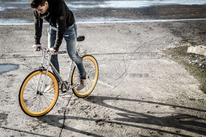 The Erembald's lattice-framed design is definitely unique