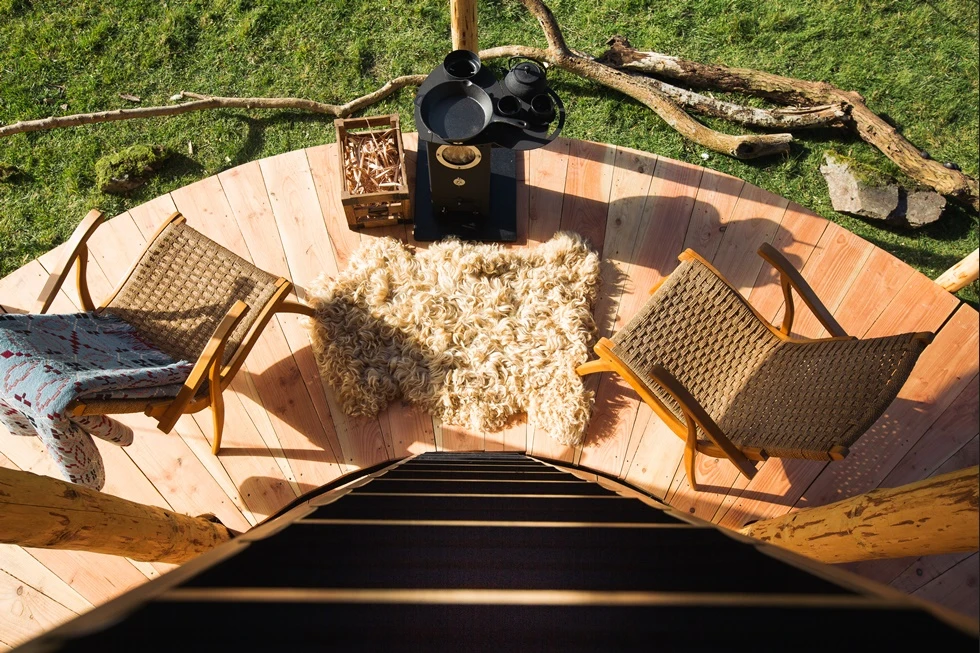 Black Hat features a spacious design that can accommodate fellow campers for outdoor dining