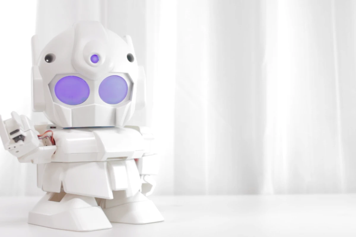At US$354, RAPIRO is a fraction the cost of other hobby robot kits