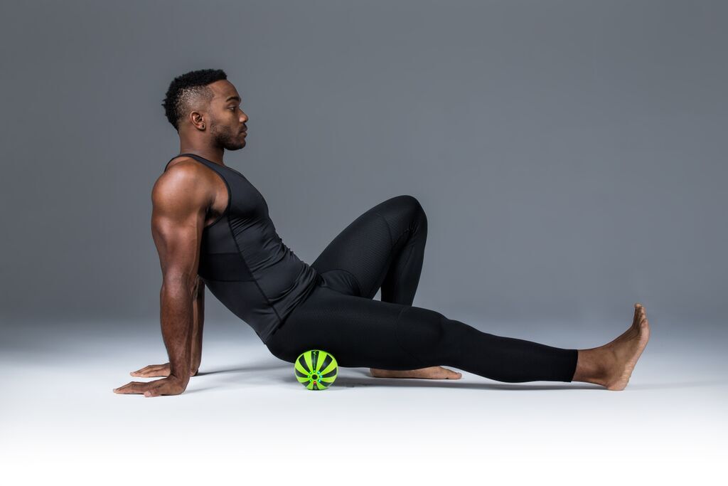 To use the Hypersphere, users simply press it against the area in question – this can include regions such as the glutes, hips, back, shoulders and feet