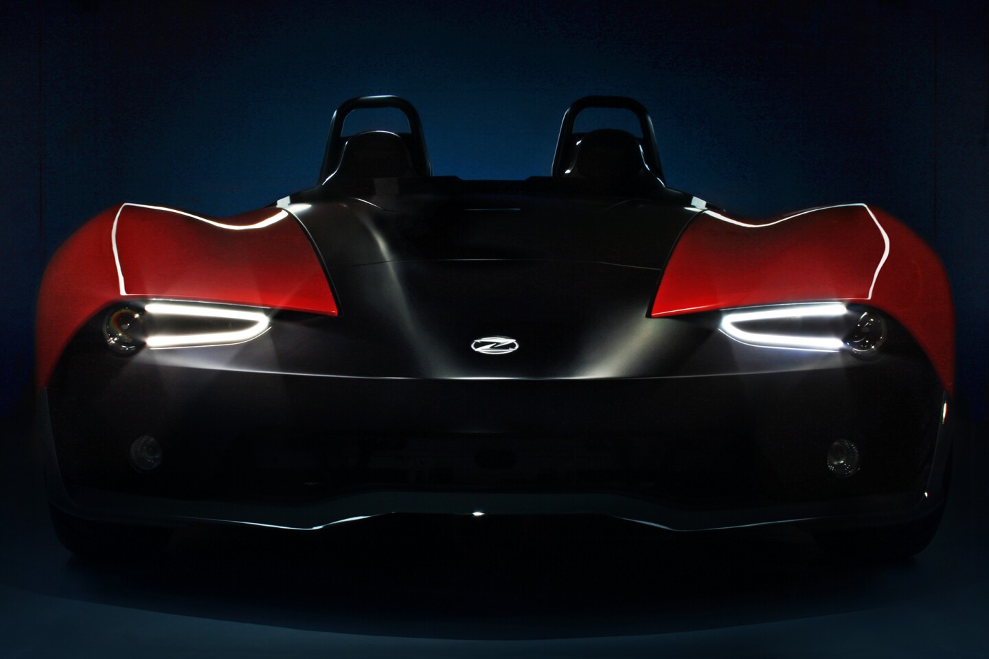 Zenos E10 grille