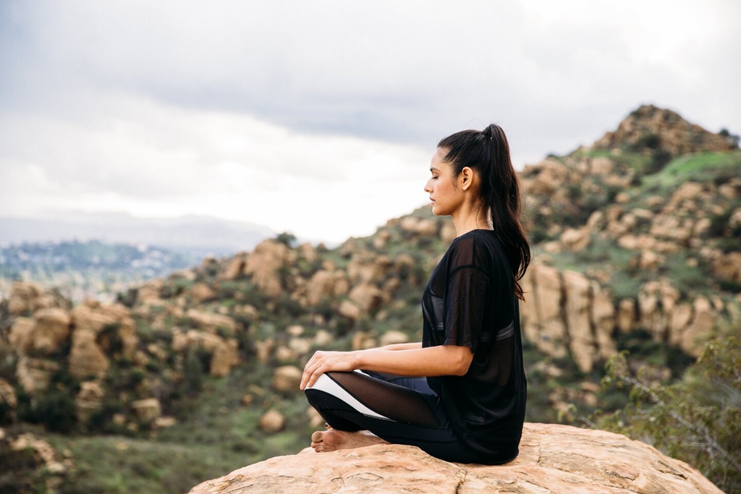 Nadi X yoga pants feature five woven-in waterproof accelerometers and motorized vibrating panels located at the hips, knees and ankles