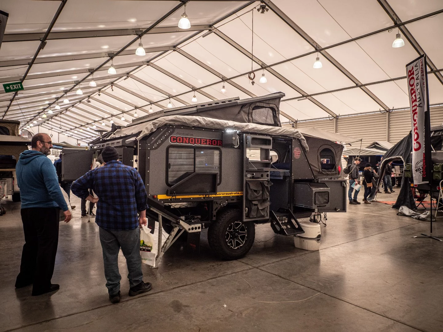 The back side of the Conquerer UEV-490 Platinum