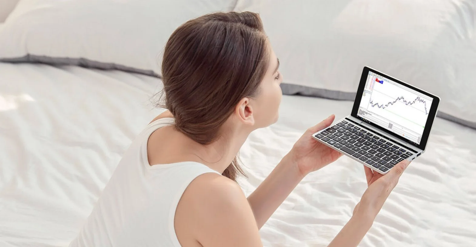 The Pocket 2 has dual-core Intel processing brains, either 4 or 8 GB of RAM and 128 GB of solid state storage