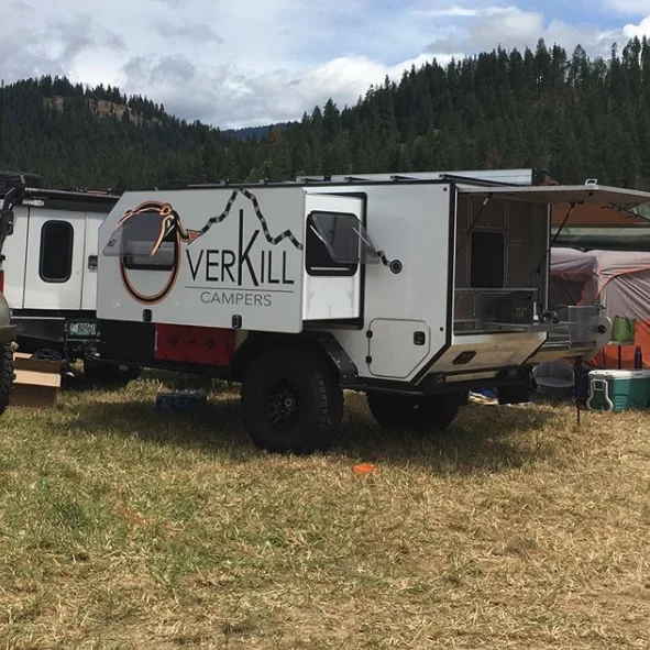 OverKill used electric expansions in testing but deemed them too complicated and unreliable for rough off-road use so went with a manual pull-out on the S.O.5.10 trailer