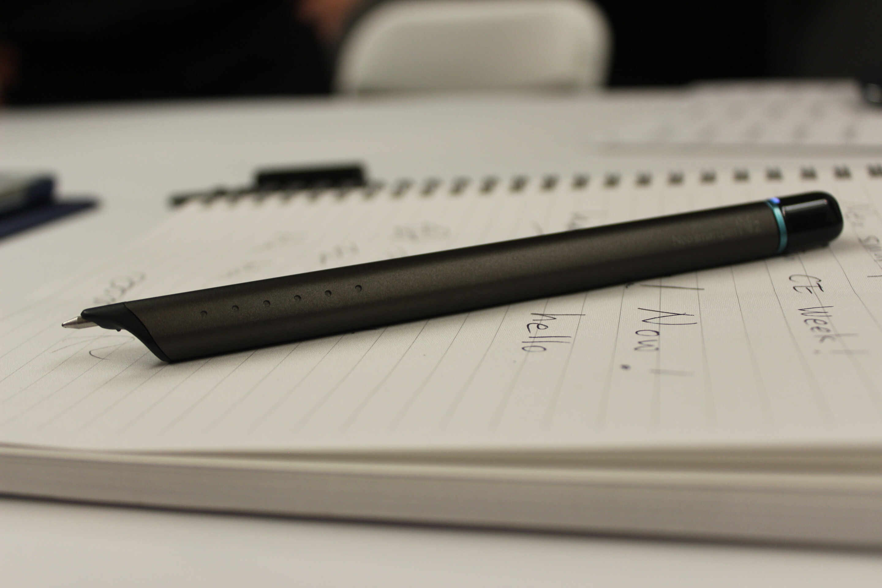 Neo Smartpen N2 could give Livescribe a run for its money