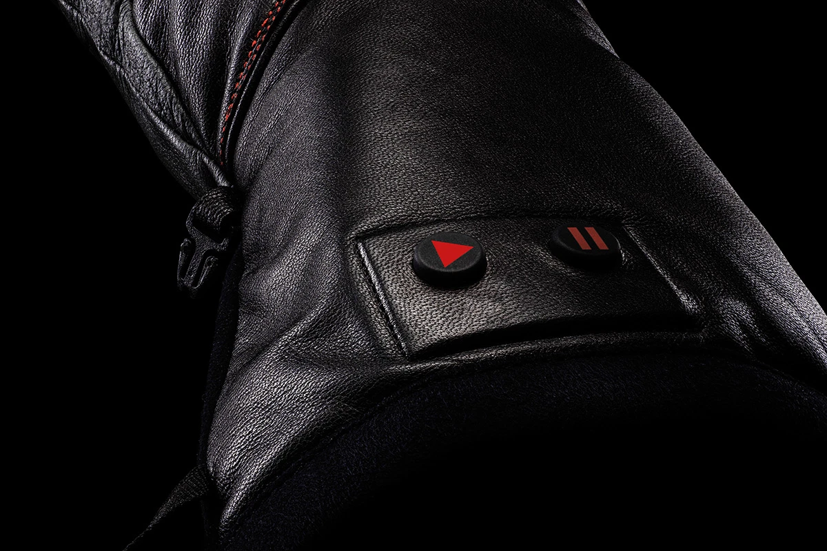 The Chaval Response XRT has only two buttons