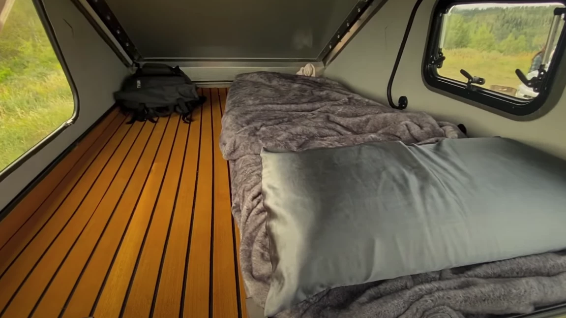 Inside the AntiShanty Rooftop Dwelling