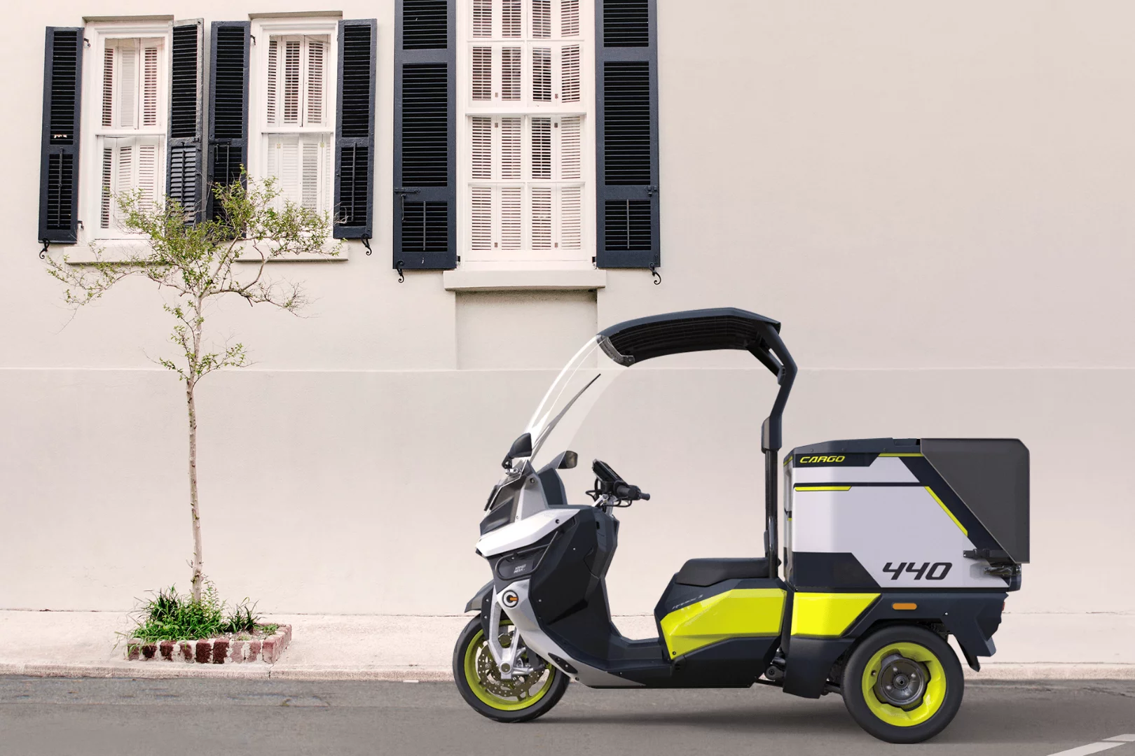 The Rapide 3 is 2,500 mm (98.4 in) long and 940 mm (37 in) wide