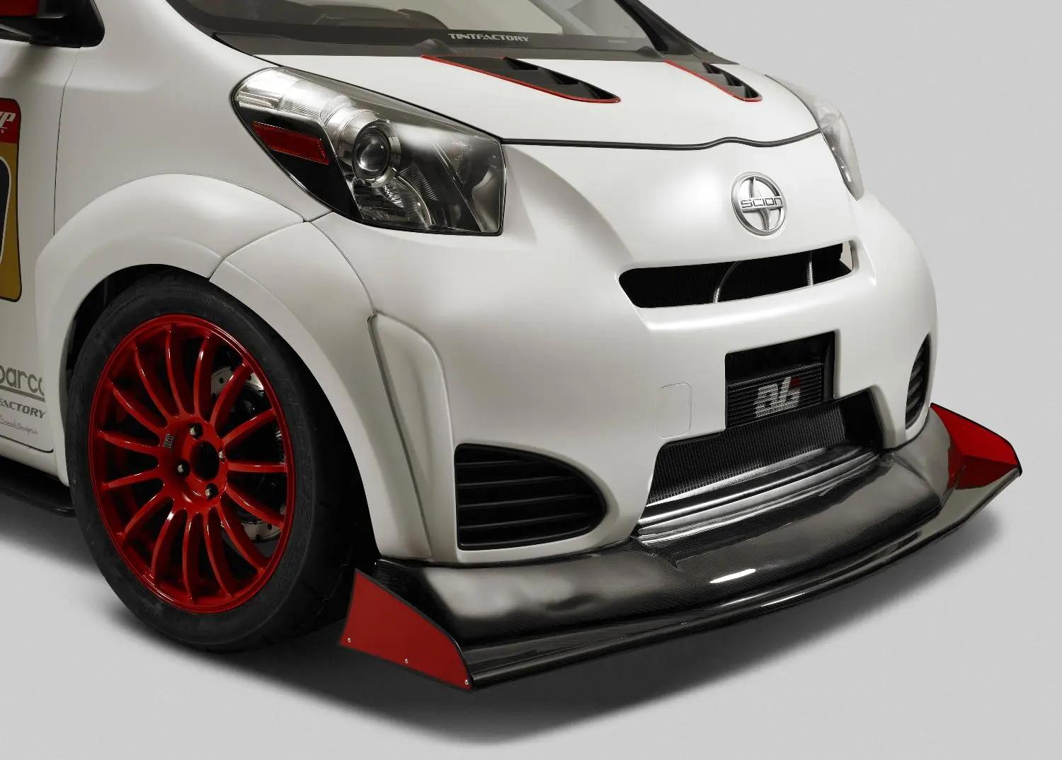 Scion iQ RS by Michael Chang