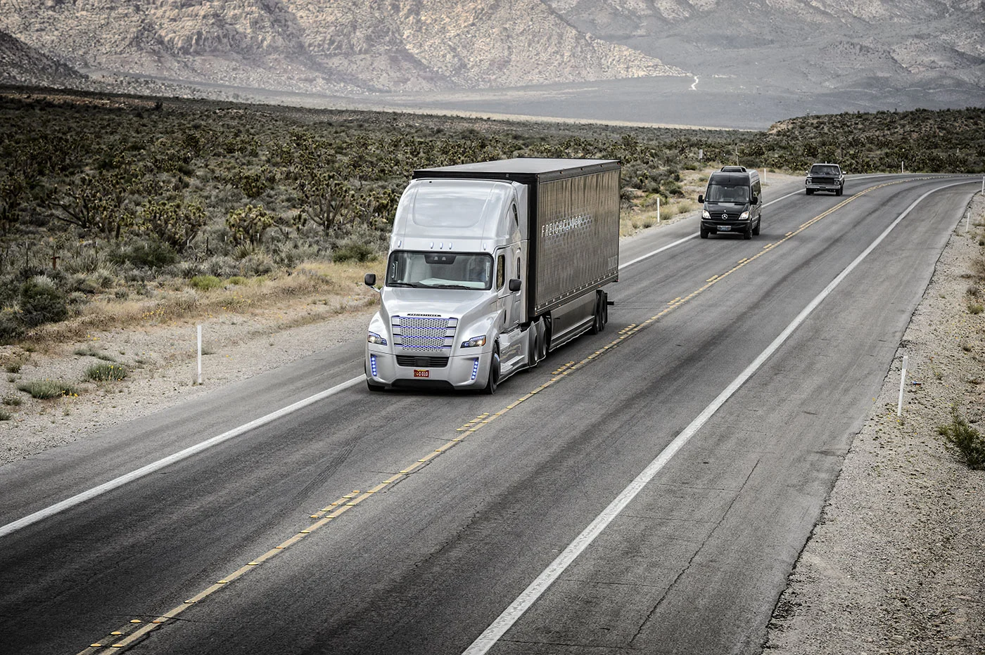 The Freightliner Inspiration has stereo cameras