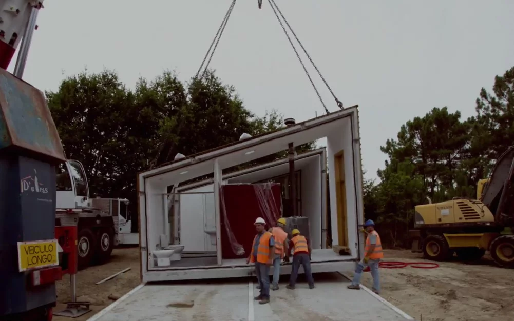 Additional modules are lifted in and installed