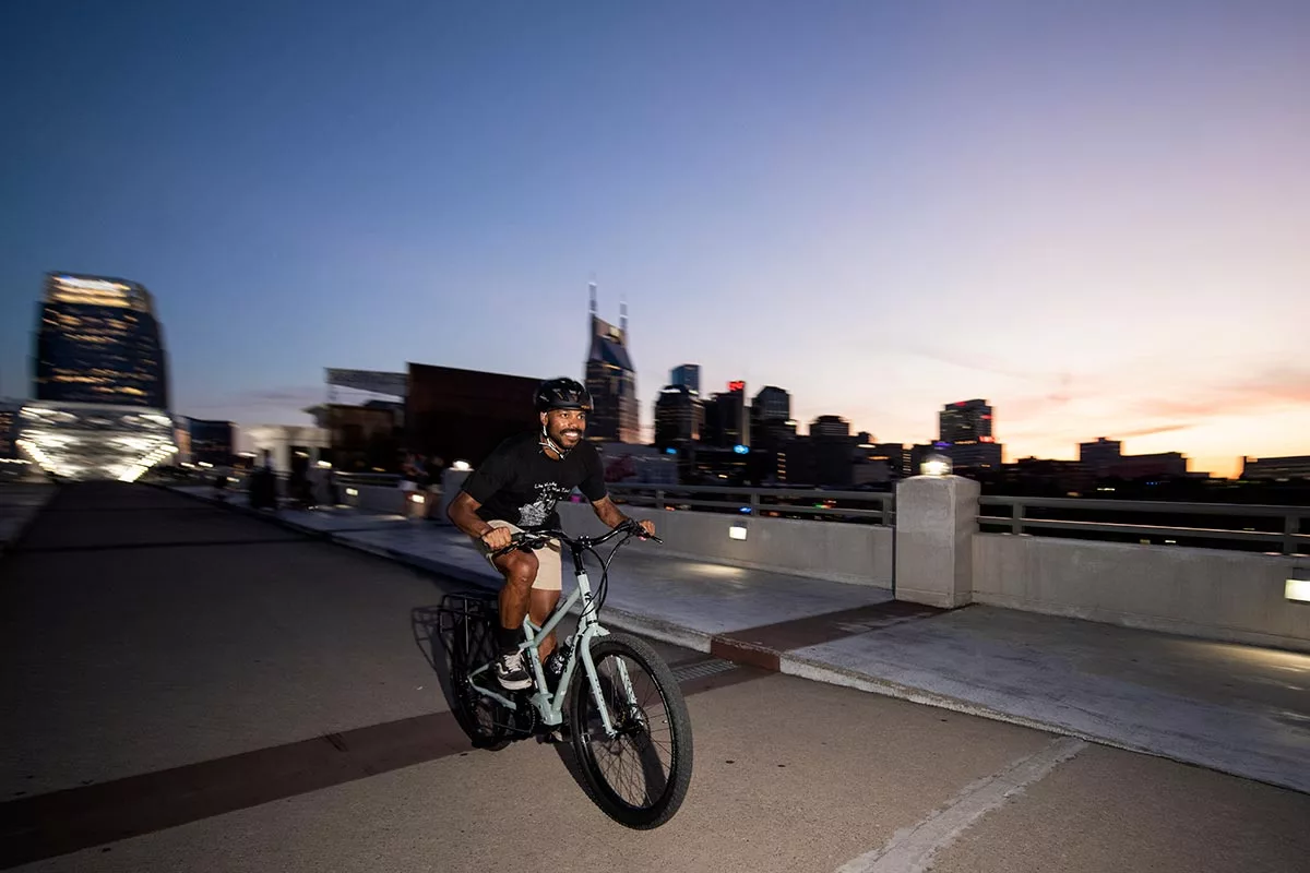 Depending upon mode, rider and load, the Skid Loader can provide up to 50 miles of pedal-assisted range per charge