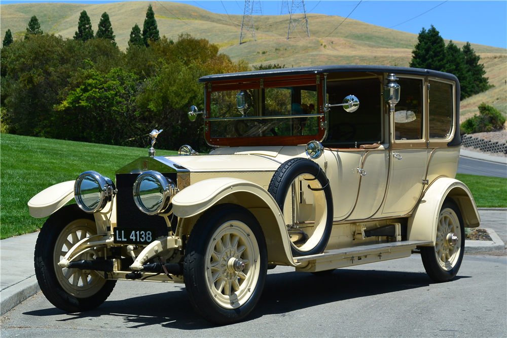 With a high bid of $700,000, this 1914 Rolls-Royce 40/50 Silver Ghost must have gone close to having a new owner. It is the last of the 116 B-Series Silver Ghosts produced and was presented in its original Barker-bodied landaulette configuration. This was the car which prestigious British motoring magazine Autocar labelled the 'best car in the world' in 1907.
