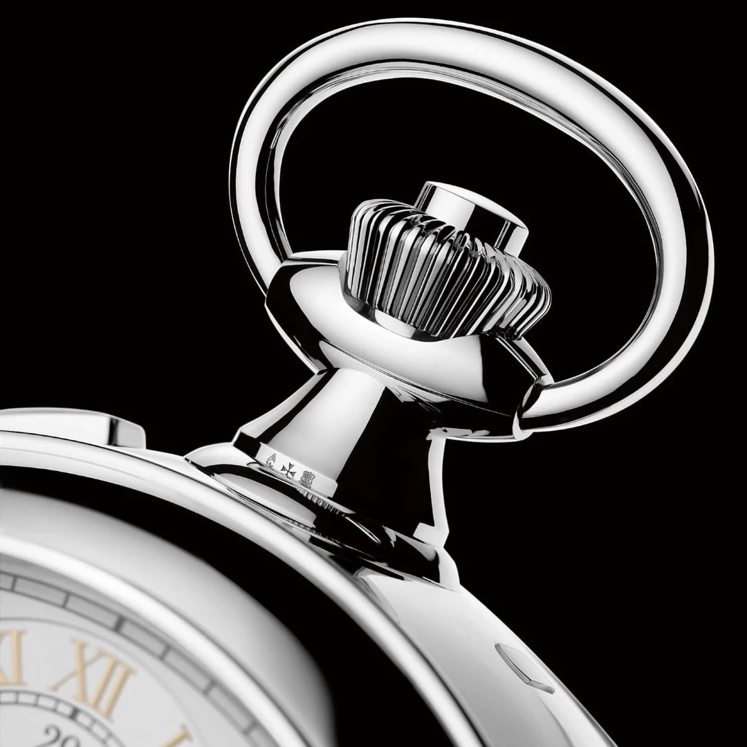 The Vacheron Constantin Reference 57260's multifunctional crown