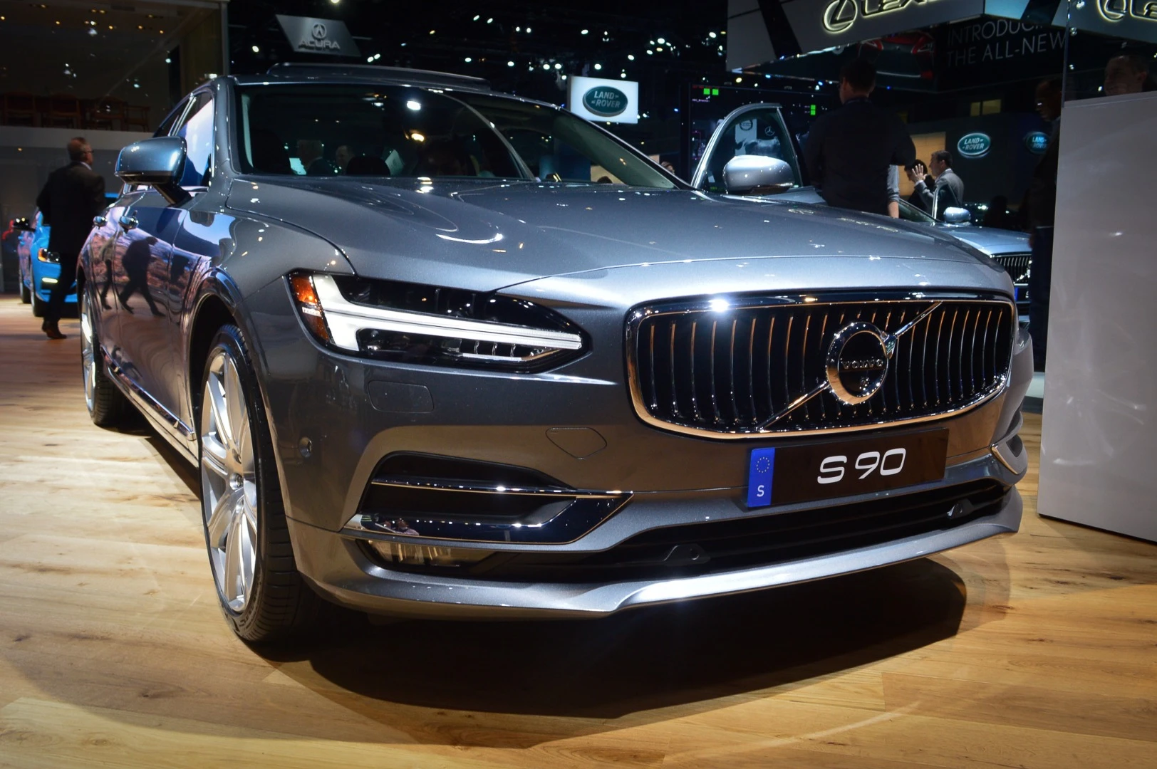 Volvo S90