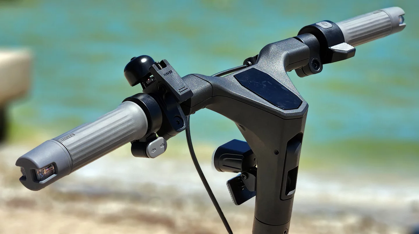 The fit and finish of the entire ST3 Pro is superb. Frankly, even the grips just feel good in my hands