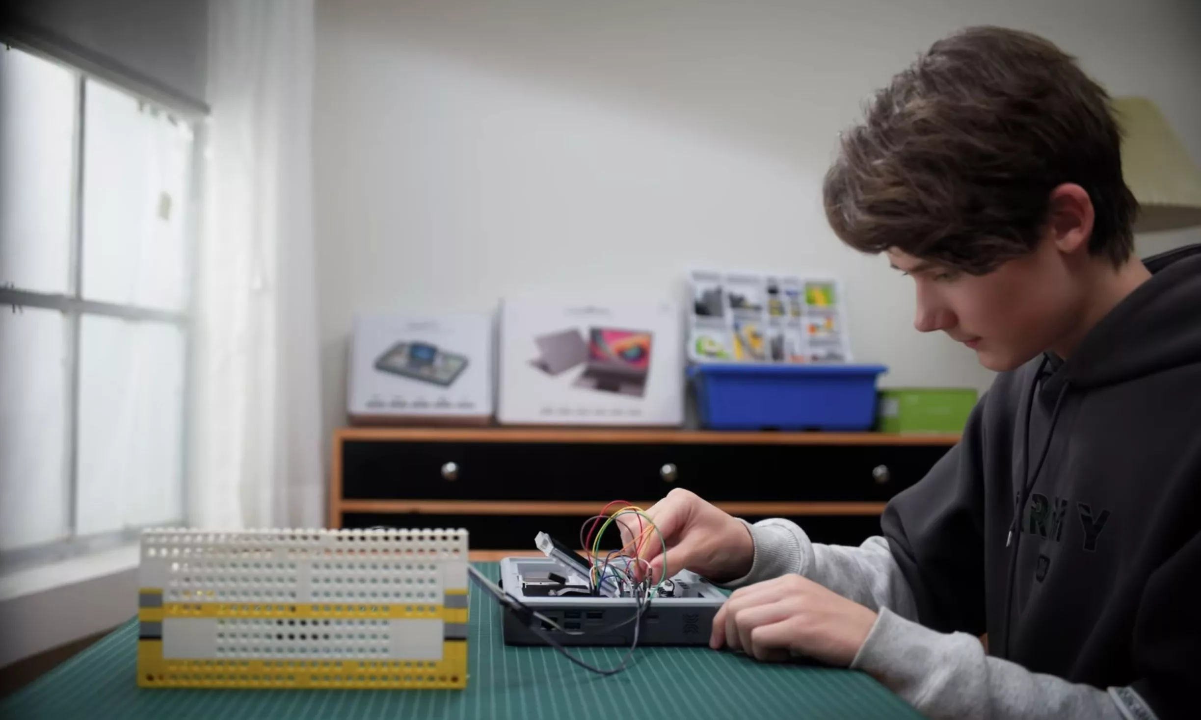 The CrowPi 3 is designed for makers, tinkerers and AI wizards young and old